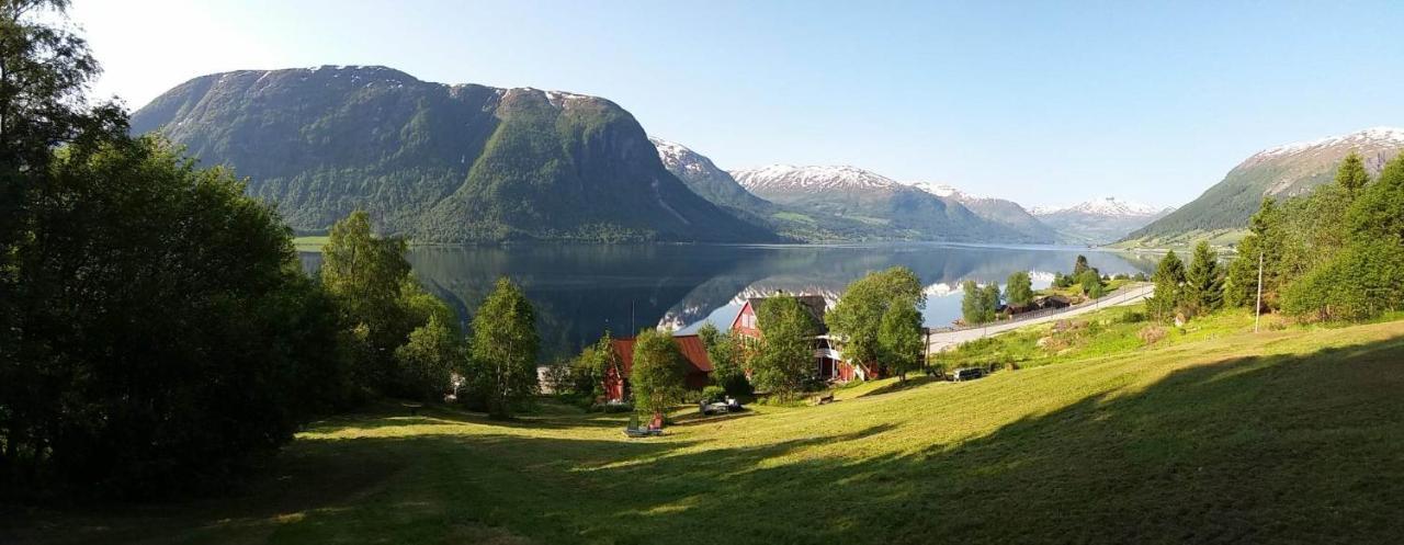 Apartment With Lake View In Jolster Årdal Exterior photo